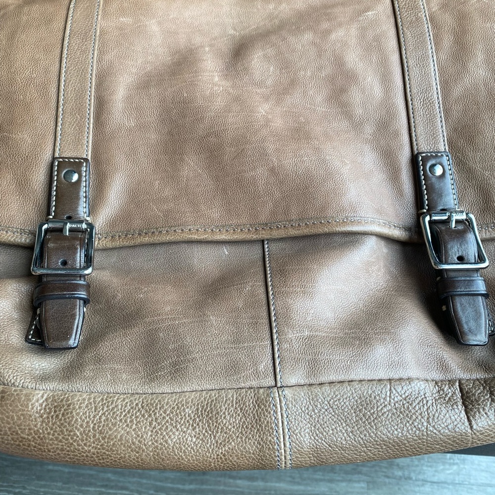 COACH HAL Medium Messenger - Picture 3 of 10